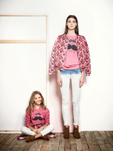Chi ha detto che le bambine non possono vestire come le mamme? 